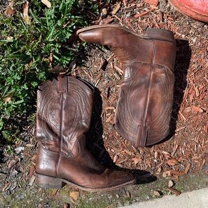 Frye Brown Leather Pull On Western Style Boots!